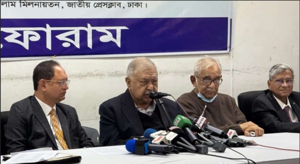 জনগণকে ঐক্যবদ্ধ করেই ষড়যন্ত্র মোকাবিলা করতে হবে ড. কামাল হোসেন (ফাইল ছবি)